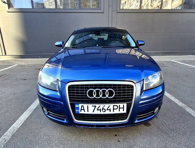Синій Ауді А3, об'ємом двигуна 1.6 л та пробігом 205 тис. км за 5600 $, фото 1 на Automoto.ua