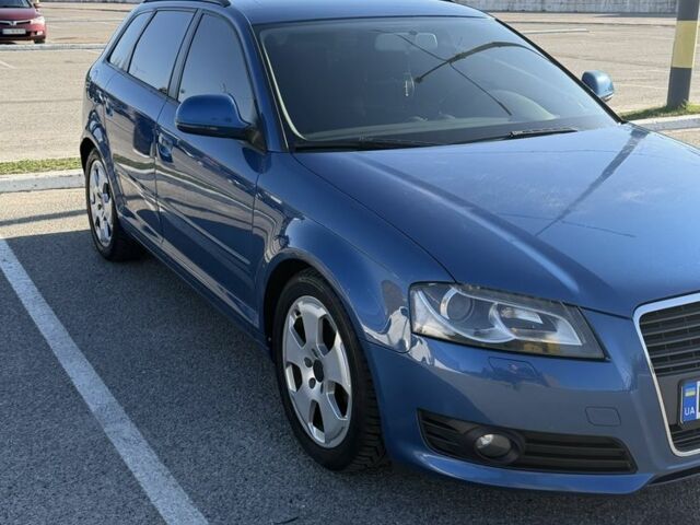 Синий Ауди А3, объемом двигателя 2 л и пробегом 367 тыс. км за 7800 $, фото 1 на Automoto.ua