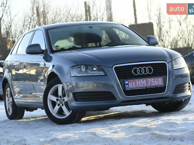 Синій Ауді А3, об'ємом двигуна 1.6 л та пробігом 212 тис. км за 7900 $, фото 1 на Automoto.ua