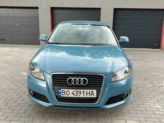 Синий Ауди А3, объемом двигателя 1.8 л и пробегом 230 тыс. км за 8100 $, фото 1 на Automoto.ua