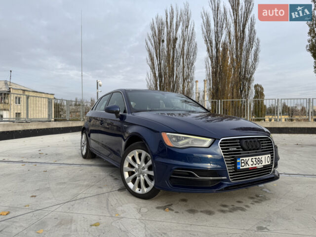 Синій Ауді А3, об'ємом двигуна 1.4 л та пробігом 157 тис. км за 13500 $, фото 1 на Automoto.ua