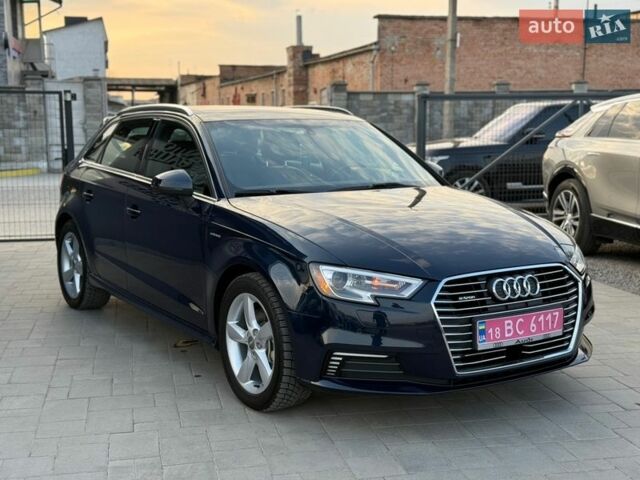 Синий Ауди А3, объемом двигателя 1.4 л и пробегом 74 тыс. км за 15488 $, фото 1 на Automoto.ua