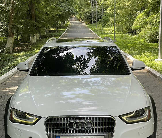 Білий Ауді A4 Allroad, об'ємом двигуна 1.98 л та пробігом 235 тис. км за 12999 $, фото 1 на Automoto.ua