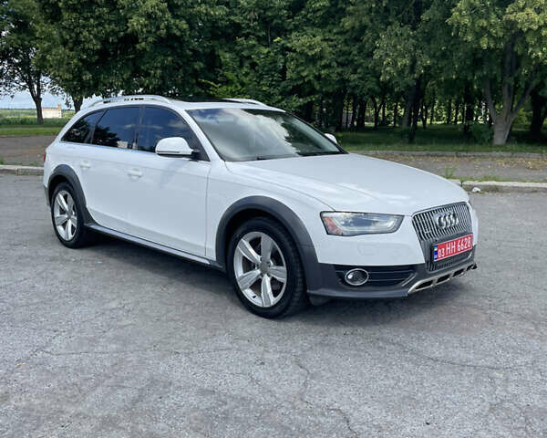 Білий Ауді A4 Allroad, об'ємом двигуна 2 л та пробігом 225 тис. км за 13799 $, фото 1 на Automoto.ua