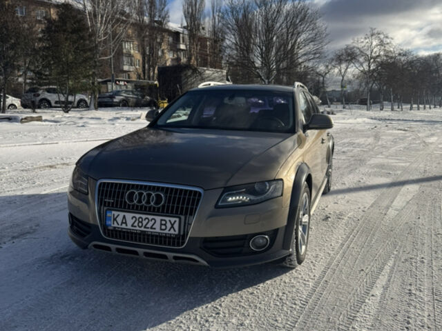Бежевий Ауді A4 Allroad, об'ємом двигуна 1.98 л та пробігом 251 тис. км за 11000 $, фото 1 на Automoto.ua