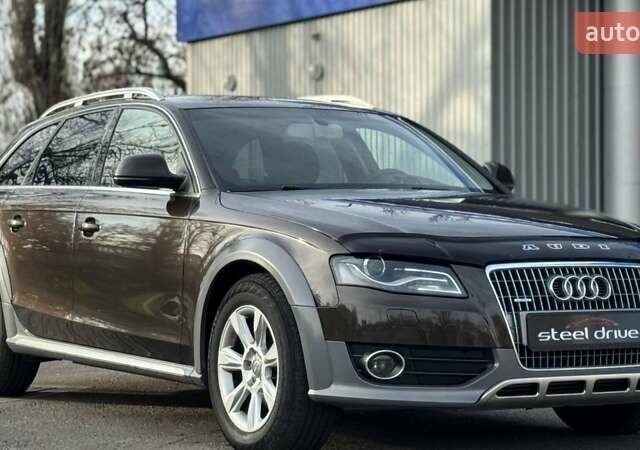 Коричневый Ауди А4 Олроуд, объемом двигателя 1.98 л и пробегом 198 тыс. км за 10999 $, фото 1 на Automoto.ua