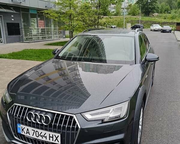 Серый Ауди А4 Олроуд, объемом двигателя 2 л и пробегом 262 тыс. км за 23800 $, фото 1 на Automoto.ua