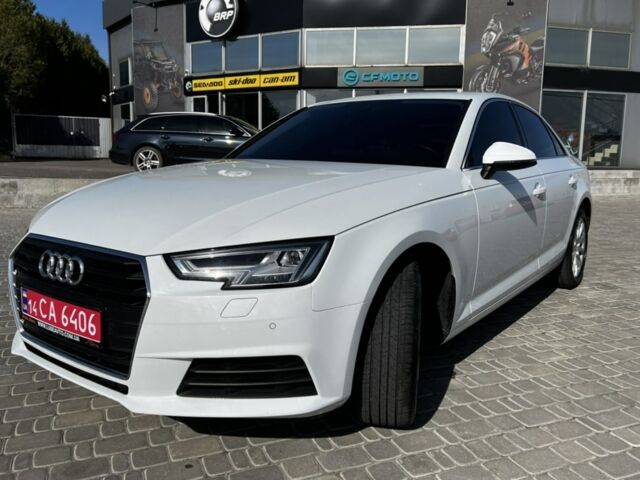 Белый Ауди А4, объемом двигателя 2 л и пробегом 115 тыс. км за 24900 $, фото 1 на Automoto.ua