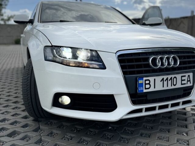 Белый Ауди А4, объемом двигателя 2 л и пробегом 208 тыс. км за 9700 $, фото 1 на Automoto.ua