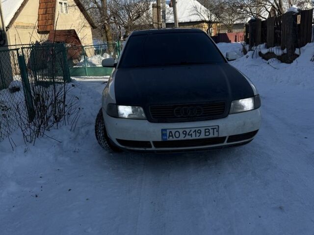 Белый Ауди А4, объемом двигателя 1.8 л и пробегом 290 тыс. км за 2505 $, фото 1 на Automoto.ua
