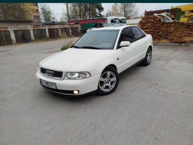 Білий Ауді А4, об'ємом двигуна 1.8 л та пробігом 320 тис. км за 2500 $, фото 1 на Automoto.ua