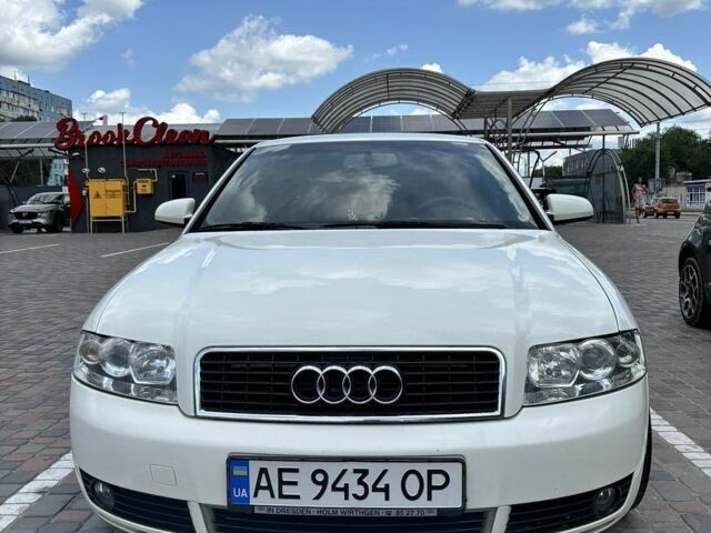 Білий Ауді А4, об'ємом двигуна 1.6 л та пробігом 318 тис. км за 4700 $, фото 1 на Automoto.ua