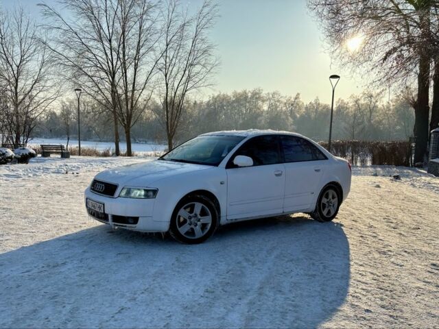 Білий Ауді А4, об'ємом двигуна 2.4 л та пробігом 330 тис. км за 3800 $, фото 1 на Automoto.ua