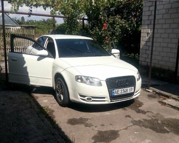Білий Ауді А4, об'ємом двигуна 1.6 л та пробігом 196 тис. км за 6000 $, фото 1 на Automoto.ua