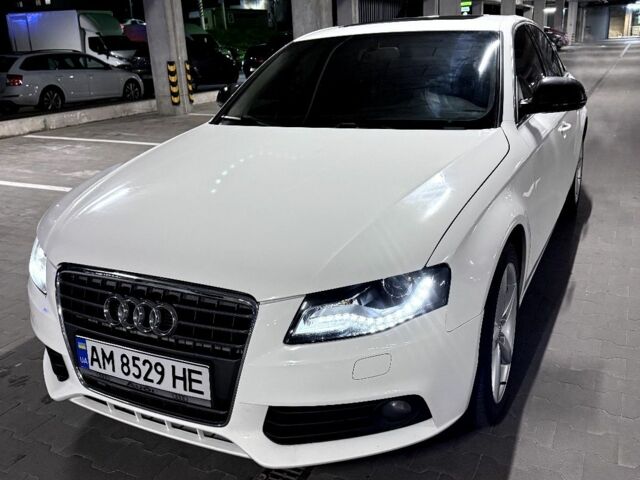 Белый Ауди А4, объемом двигателя 2 л и пробегом 145 тыс. км за 8900 $, фото 1 на Automoto.ua