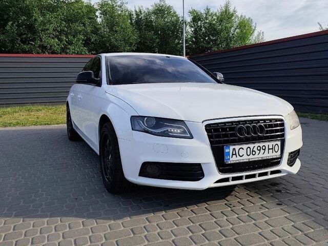 Білий Ауді А4, об'ємом двигуна 1.8 л та пробігом 249 тис. км за 7900 $, фото 1 на Automoto.ua