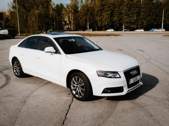 Белый Ауди А4, объемом двигателя 2 л и пробегом 233 тыс. км за 10800 $, фото 1 на Automoto.ua