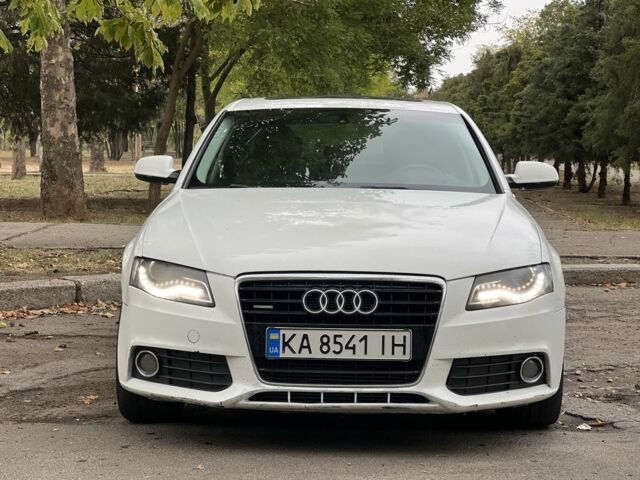 Белый Ауди А4, объемом двигателя 2 л и пробегом 295 тыс. км за 6700 $, фото 1 на Automoto.ua