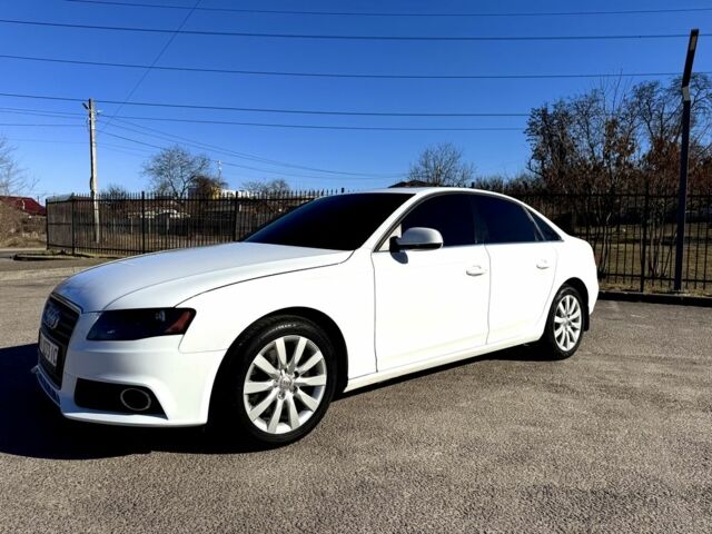 Белый Ауди А4, объемом двигателя 2 л и пробегом 335 тыс. км за 8700 $, фото 1 на Automoto.ua
