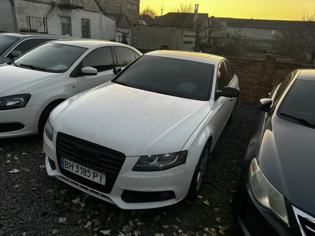 Белый Ауди А4, объемом двигателя 2 л и пробегом 220 тыс. км за 9800 $, фото 1 на Automoto.ua