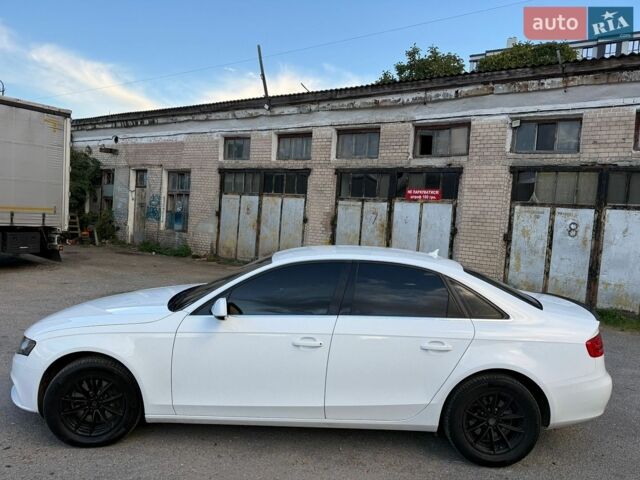 Білий Ауді А4, об'ємом двигуна 1.97 л та пробігом 382 тис. км за 8600 $, фото 1 на Automoto.ua