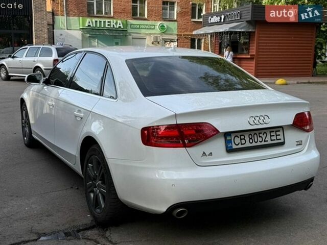 Белый Ауди А4, объемом двигателя 2.97 л и пробегом 247 тыс. км за 11200 $, фото 1 на Automoto.ua