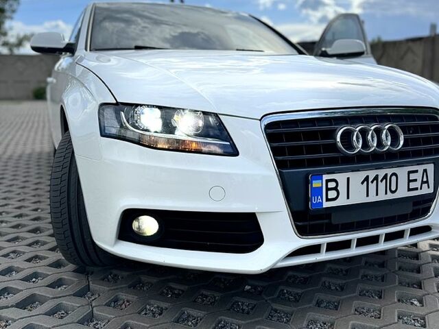 Белый Ауди А4, объемом двигателя 2 л и пробегом 208 тыс. км за 9700 $, фото 1 на Automoto.ua