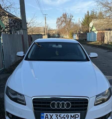 Белый Ауди А4, объемом двигателя 1.8 л и пробегом 218 тыс. км за 10500 $, фото 1 на Automoto.ua