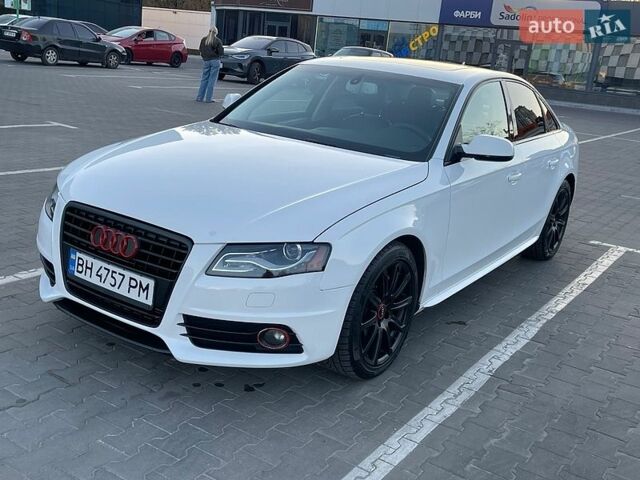 Белый Ауди А4, объемом двигателя 2 л и пробегом 240 тыс. км за 10900 $, фото 1 на Automoto.ua