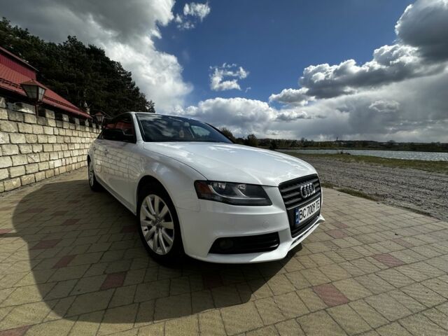 Білий Ауді А4, об'ємом двигуна 2 л та пробігом 300 тис. км за 8001 $, фото 1 на Automoto.ua
