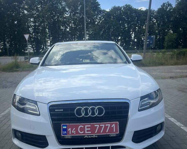 Белый Ауди А4, объемом двигателя 2 л и пробегом 237 тыс. км за 9700 $, фото 1 на Automoto.ua