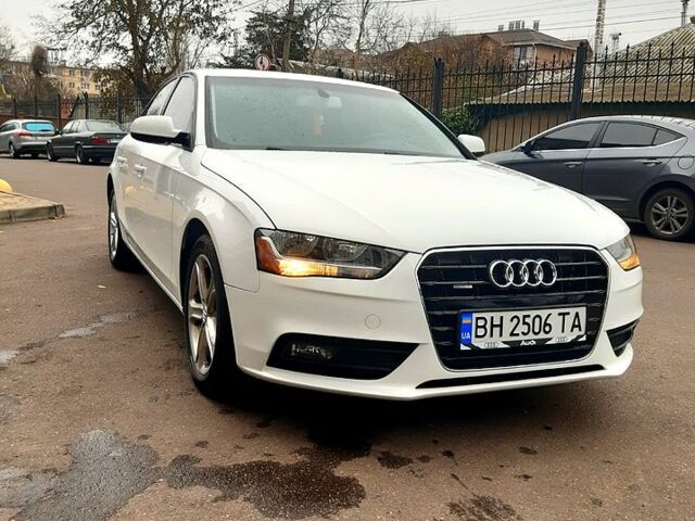 Белый Ауди А4, объемом двигателя 2 л и пробегом 205 тыс. км за 10500 $, фото 1 на Automoto.ua