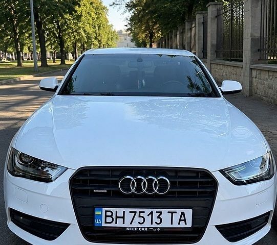 Білий Ауді А4, об'ємом двигуна 1.98 л та пробігом 148 тис. км за 12500 $, фото 1 на Automoto.ua