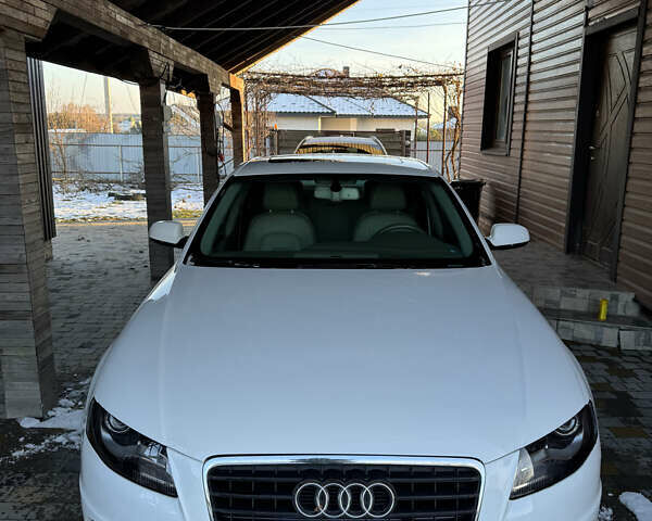 Белый Ауди А4, объемом двигателя 1.98 л и пробегом 193 тыс. км за 12300 $, фото 1 на Automoto.ua