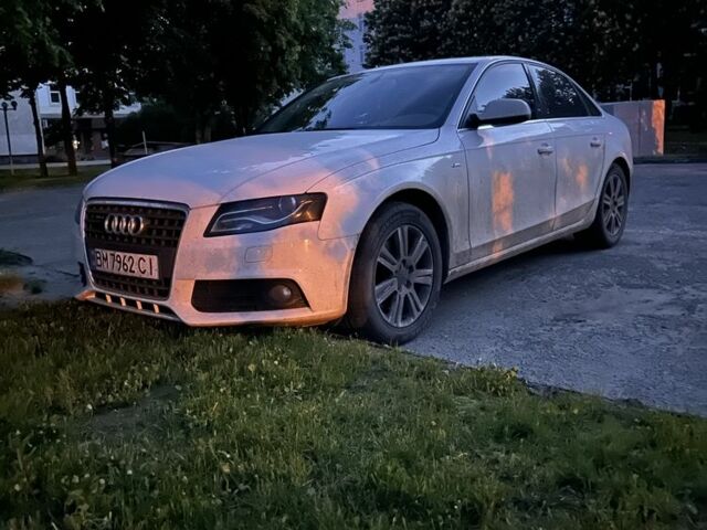 Білий Ауді А4, об'ємом двигуна 2 л та пробігом 200 тис. км за 12000 $, фото 1 на Automoto.ua