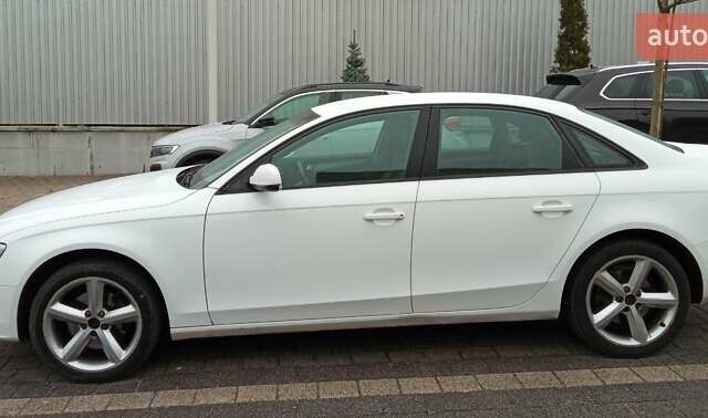 Білий Ауді А4, об'ємом двигуна 0 л та пробігом 155 тис. км за 12500 $, фото 1 на Automoto.ua