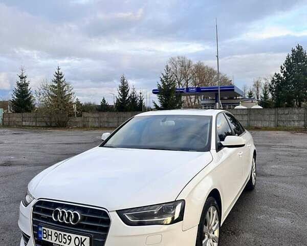 Белый Ауди А4, объемом двигателя 1.98 л и пробегом 205 тыс. км за 13500 $, фото 1 на Automoto.ua