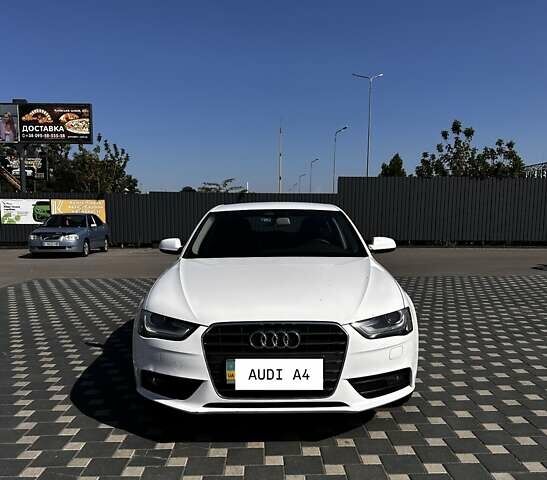 Белый Ауди А4, объемом двигателя 1.8 л и пробегом 190 тыс. км за 13000 $, фото 1 на Automoto.ua