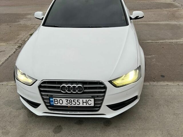 Белый Ауди А4, объемом двигателя 1.97 л и пробегом 129 тыс. км за 13300 $, фото 1 на Automoto.ua