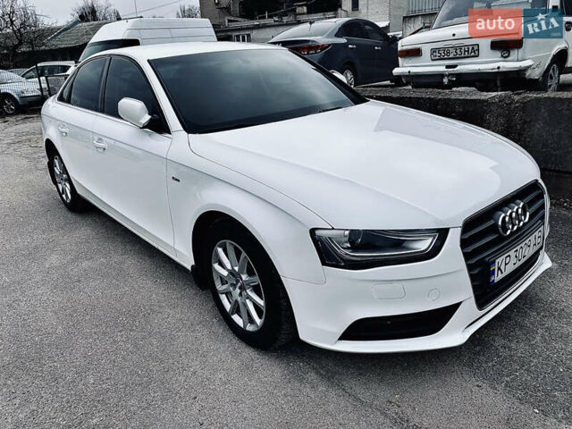 Ауди А4 2013 в Запорожье на Automoto.ua Белый Ауди А4, объемом двигателя 1.97 л и пробегом 119 тыс. км за 17000 $, фото 1 на Automoto.ua