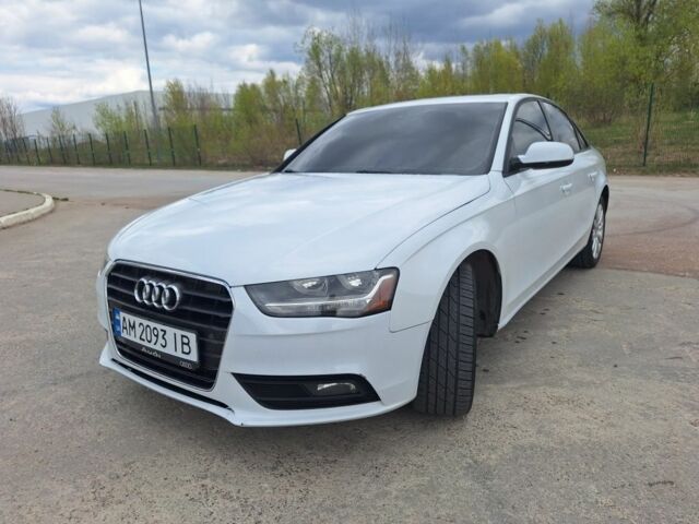 Белый Ауди А4, объемом двигателя 2 л и пробегом 248 тыс. км за 9300 $, фото 1 на Automoto.ua