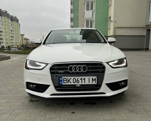 Білий Ауді А4, об'ємом двигуна 1.98 л та пробігом 200 тис. км за 12000 $, фото 1 на Automoto.ua