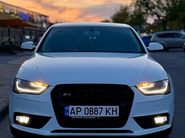 Белый Ауди А4, объемом двигателя 2 л и пробегом 177 тыс. км за 11500 $, фото 1 на Automoto.ua