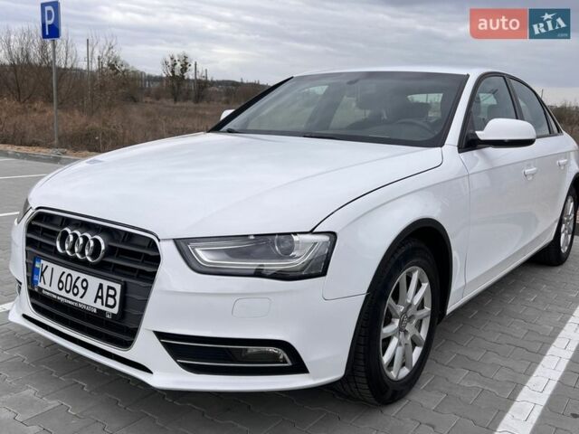 Белый Ауди А4, объемом двигателя 1.8 л и пробегом 94 тыс. км за 12500 $, фото 1 на Automoto.ua