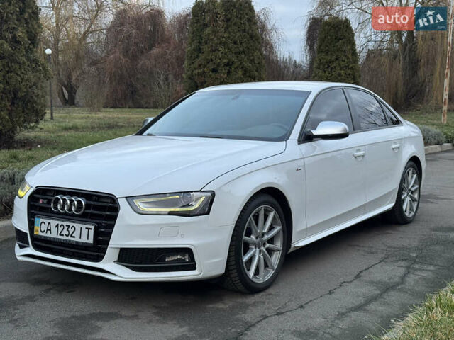 Белый Ауди А4, объемом двигателя 2.97 л и пробегом 230 тыс. км за 15900 $, фото 1 на Automoto.ua