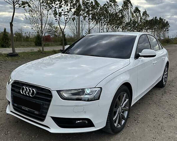 Білий Ауді А4, об'ємом двигуна 1.97 л та пробігом 136 тис. км за 14400 $, фото 1 на Automoto.ua