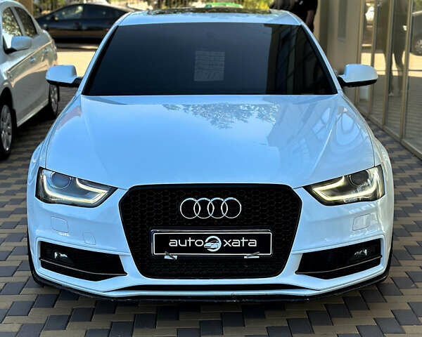 Білий Ауді А4, об'ємом двигуна 2 л та пробігом 236 тис. км за 12500 $, фото 1 на Automoto.ua