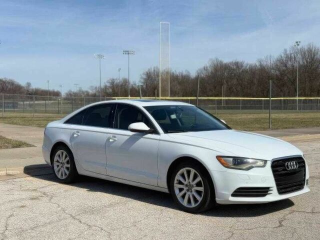 Белый Ауди А4, объемом двигателя 2 л и пробегом 109 тыс. км за 14000 $, фото 1 на Automoto.ua