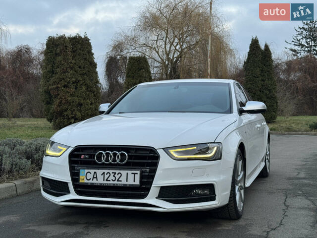 Белый Ауди А4, объемом двигателя 2.97 л и пробегом 230 тыс. км за 14500 $, фото 1 на Automoto.ua