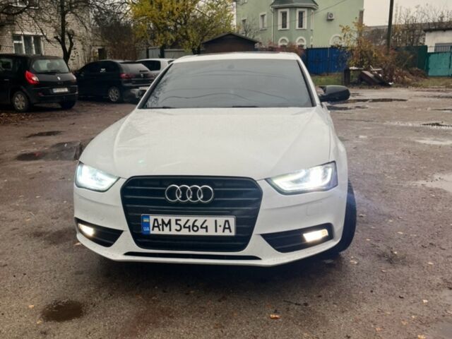 Белый Ауди А4, объемом двигателя 2 л и пробегом 241 тыс. км за 11300 $, фото 1 на Automoto.ua